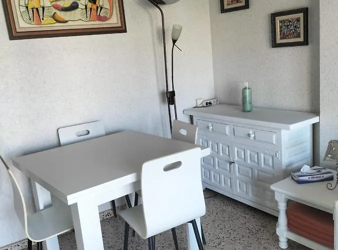 Apartman Primera Linea De Playa A 1km Del Puerto De *